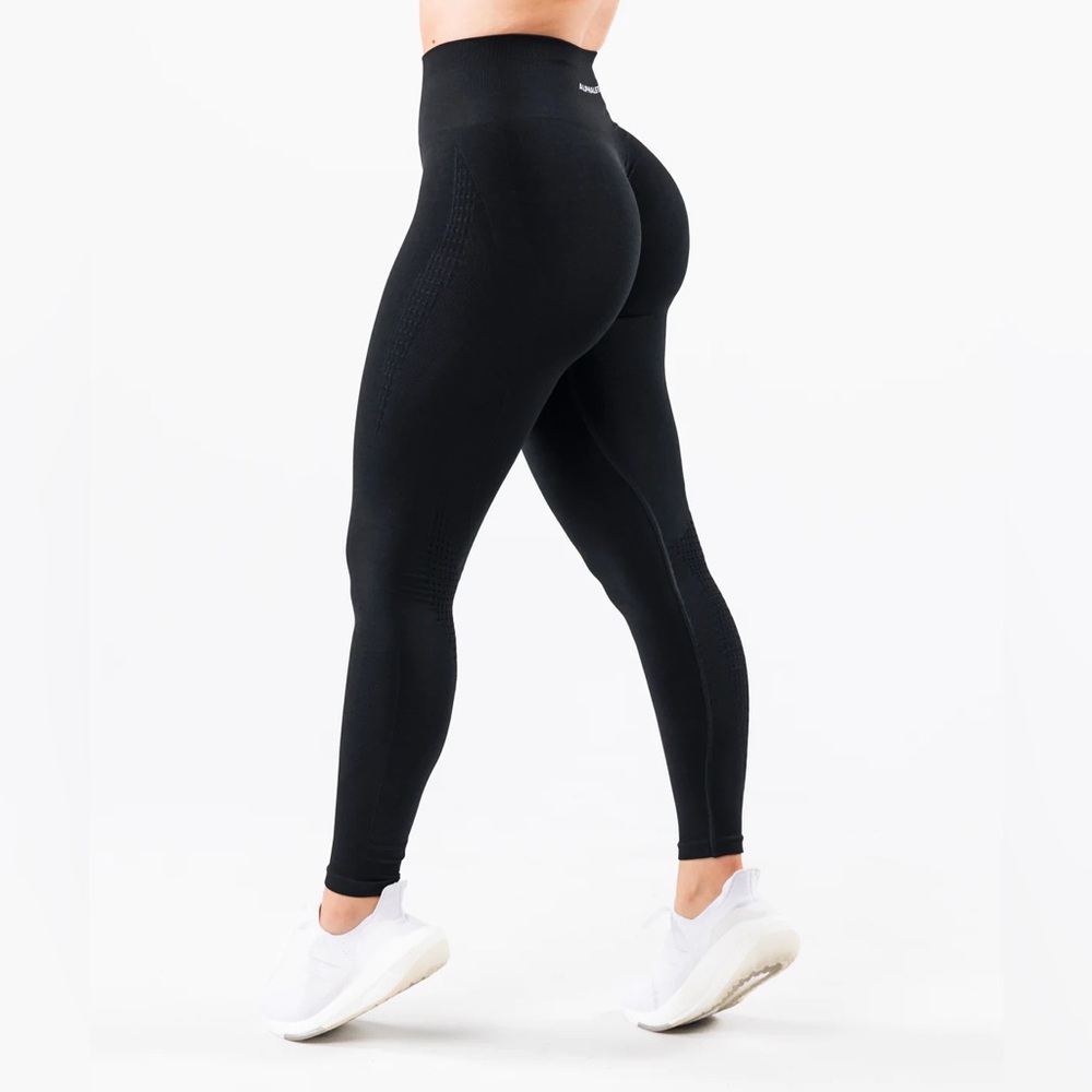 NWOT Alphalete - Amplify Seamless Leggings - Black - S